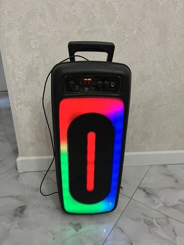 bluetooth usb: Б/у Колонка, Тип - Bluetooth, цвет - Черный
