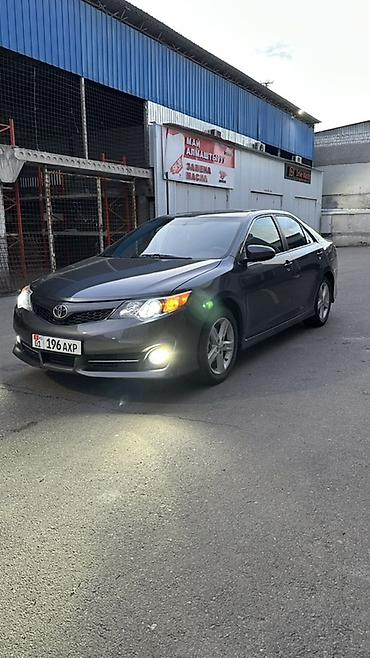 Toyota: Toyota Camry: 2012 г., Седан — 3