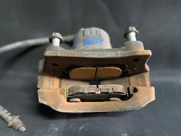 blit: Toyota Mark 2 Blit GX110 (кузов 110) передний тормозной суппорт в — 2
