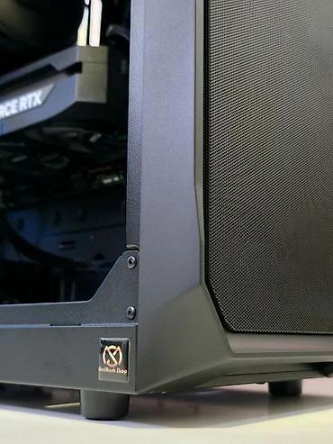 Desktop računari i radne stanice: Ryzen 7800X3D RTX 5070TI B650 64GB 3TB - SM095PC. ✨ Prodaja i — 11