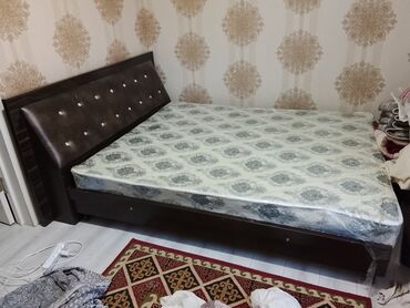 кресло игровой: Прямой диван, Б/у, Двуместный