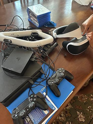 xbox wireless controller: Комплект для PlayStation 4 с VR Состав: - Консоль PS4 Slim. - Шлем — 6