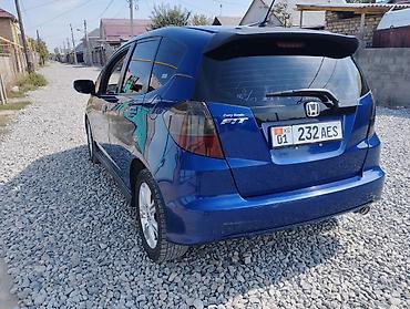 Honda Fit: 2009 г., 1.5 л, Вариатор, Бензин, Хэтчбэк