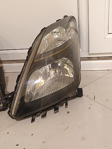 Prius 20 kuza zavod H4 farasi yigilma qirigi cati yoxdu arxasinin lalafo.az -da Prius 20 kuza zavod H4 farasi yigilma qirigi cati yoxdu arxasinin