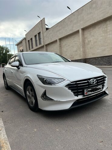 газ урал: Hyundai Sonata: 2019 г., 2 л, Автомат, Газ, Седан