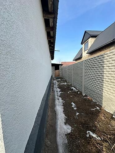 Продажа коттеджей и домов: Продаётся дом с участком 4-сотки в частном секторе. Дом расположен — 9