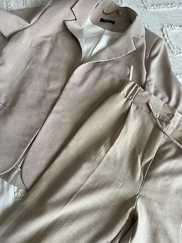 marc jacobs canta: Qadın dəst – şalvar və pencək - Rəng: açıq bej/nude, xırda toxuma — 2