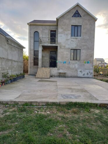 Həyət evləri və villaların satışı: 6 otaqlı, 220 kv. m