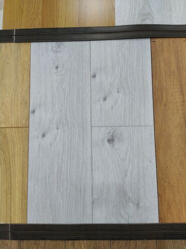 laminad: Laminat, Sinif - 32, 8 mm, Zəmanətsiz, Kredit yoxdur