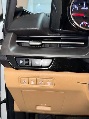 low ll: Kia Carnival: 2021 г., 2.2 л, Автомат, Дизель, Минивэн — 10