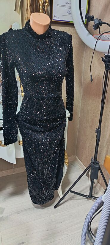 Ziyafət donları: Don cəmi bir dəfə geynilib unvan bine savxoz — 9