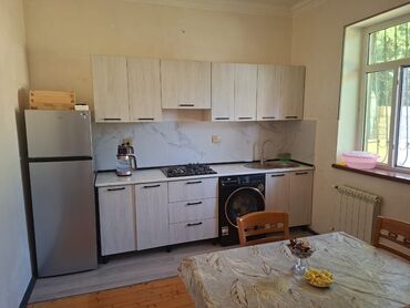 дом с бассейном: Zabrat 3 otaqlı, 100 kv. m, Orta təmir