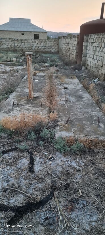 Dam örtükləri: Beton panel, İçi boşluqsuz, Ünvandan götürmə, Kredit yoxdur