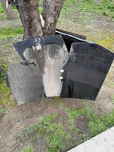 Бампер и комплектующие: Toyota — 4