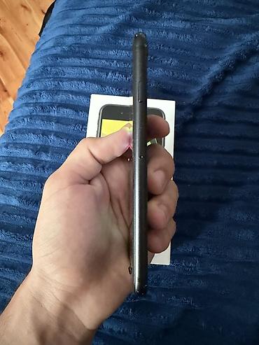 apple iphone se 2022: IPhone SE 2020, 64 GB, Qara, Barmaq izi — 6