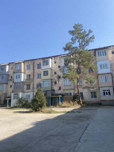 Долгосрочная аренда комнат: Чогу жашаганы бир эки бала керек. Намаз окуган. Центр. Каракол