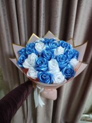 исскуственные цветы: Букеты из атласных лент (ручная работа) - Розы из качественных