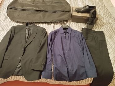 Рубашки: Мужской костюм, Демисезон, Pierre Cardin, M (EU 38), цвет - Черный