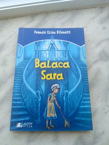 Dörd kitabdan ibarət bu kolleksiyaya uşaq ədəbiyyatının klassikləri