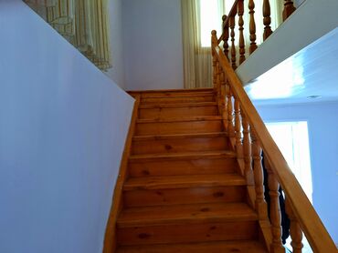 Həyət evləri və villaların satışı: 6 otaqlı, 200 kv. m, Kredit yoxdur, Orta təmir — 12