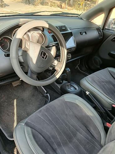 Продажа авто: Honda Jazz: 2003 г., 1.3 л, Вариатор, Бензин, Хэтчбэк — 4