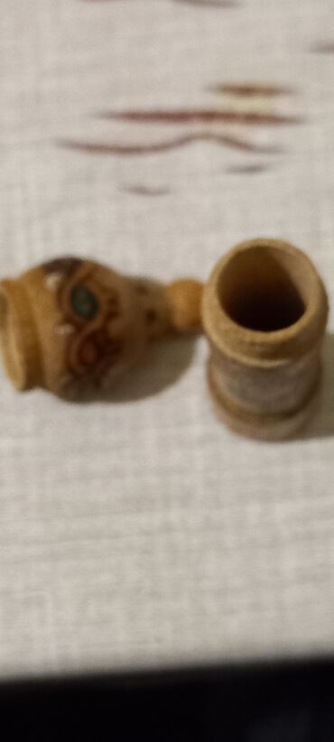 Ətriyyat: Qizil gül yaği ətiri. - ağacdan hazırlanmış minarə formalı qabda. - — 6