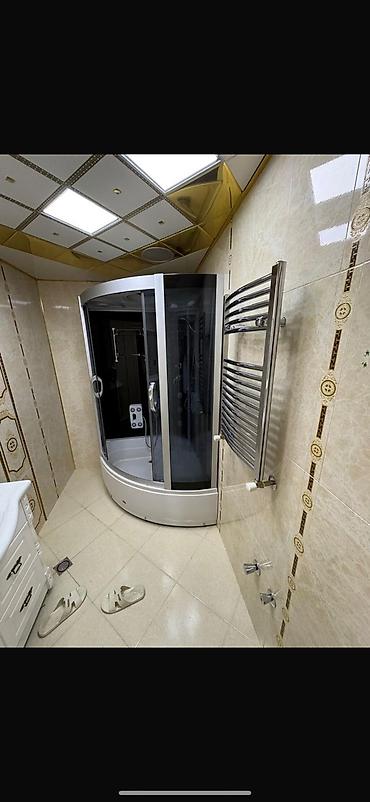 Duş kabinaları, arakəsmələr: İşlənmiş Üstü qapalı kabina, Dairəvi, Ünvandan götürmə — 1