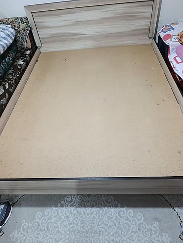 karcher k7: Кровать с высоким изголовьем в хорошем состоянии (без матраса ) - — 5