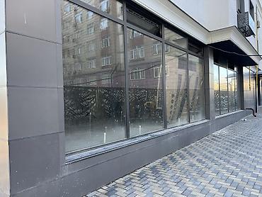 Аренда помещений свободного назначения: Сдаётся в аренду коммерческое помещение (125м2)на первой линии по — 12