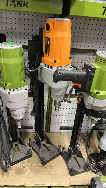 строительный магазин рядом: Алмазный бурение LEIYA Model :LY -6305 3500кват 620r/min 355mm