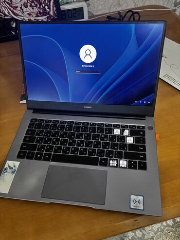компьютер для игр: Ноутбук, Huawei, 8 ГБ ОЗУ, Intel Core i5, 14 ", Б/у, Для несложных задач, память SSD