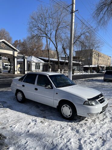 Daewoo: Daewoo Nexia: 2012 г., 1.6 л, Механика, Бензин, Седан