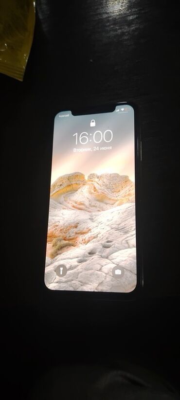 iphone 8plus: IPhone Xs, 64 GB, Matte Gold