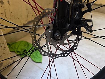 yesebet: BMX GTM tipli dağ velosipedi. Qara-qırmızı rəng kombinasiyasında — 7