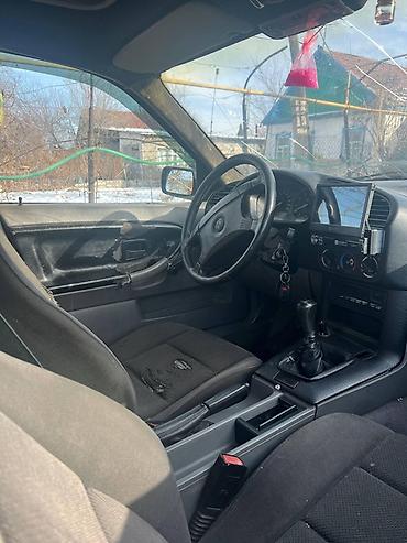 Мотоциклы: BMW 3 Series E36 седан, серый цвет, на механической коробкой передач — 4