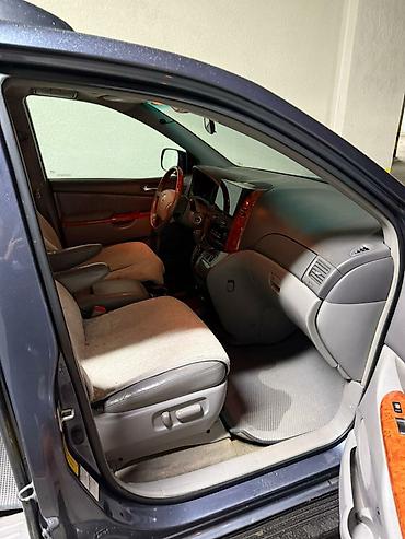 Toyota: Toyota Sienna: 2010 г., 3.5 л, Автомат, Газ, Минивэн — 4