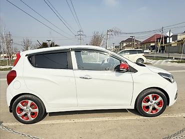Chevrolet: Chevrolet Spark: 2016 г., 1 л, Вариатор, Бензин, Хэтчбэк — 3