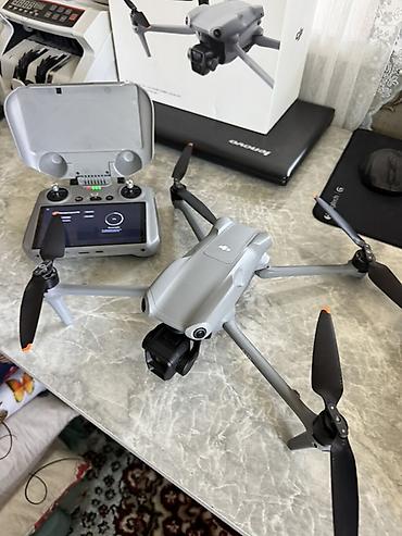 redmi note 11se: DJI Air 3 с пультом DJI RC 2 Ключевые особенности: - Двойная камера — 1