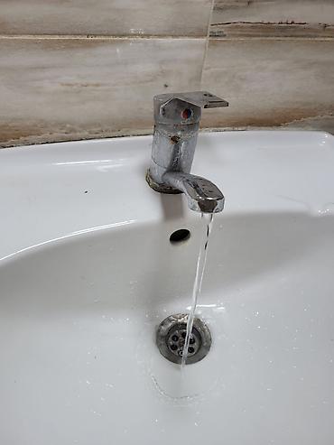 Hamam otagi ucun tülpan
kran
guzgu
dest seklinde satilir
Qara Qarayev