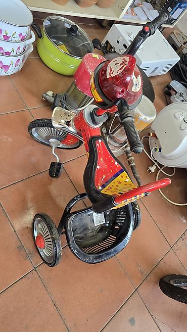 2 tekerli scooter: Uşaq üçün 2 fərqli sürüş vasitəsi təqdim olunur: **1. Uşaq — 4