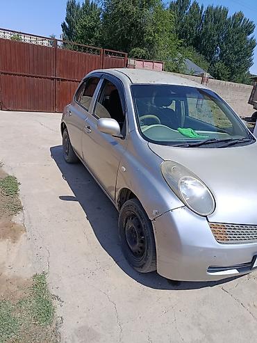 lancer 10: Nissan March: 2002 г., Бензин, Хэтчбэк — 2