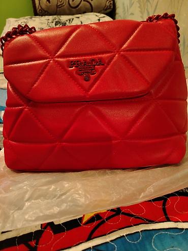 prada canta: Qırmızı rəngli qadın çantası - Model: quilted (romb naxışlı) dizayn - — 1
