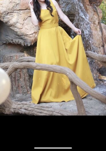 Ziyafət donları: Qadın geyimləri – zərif paltarlar dəsti 1) Ağ midi paltar - Düz — 10