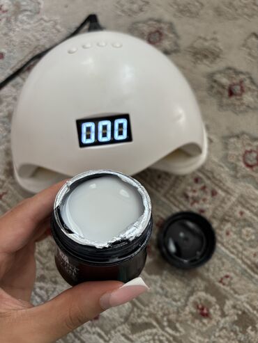 Manikür, pedikür aparatları: Uv-Sun quruducu lampa . Evde cox az sayda istifade olunub.(heveskar)