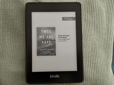 техничеа: Электрондук китеп, Kindle, Колдонулган, 6" - 7", Wi-Fi, түсү - Кара