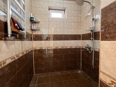 Uzunmüddətli kirayə mənzillər: Salam ev göyçaydadi 5otaqli evdi plus 20kvadratliq abyekti var səhərin — 11