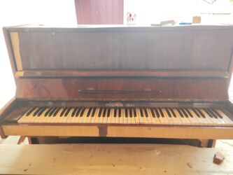 Avtogen: Musiqi aleti pianino 50 azn satilir