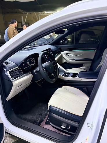 бронзовый чанган q05: BYD Song Plus: 2024 г., Гибрид, Кроссовер — 4