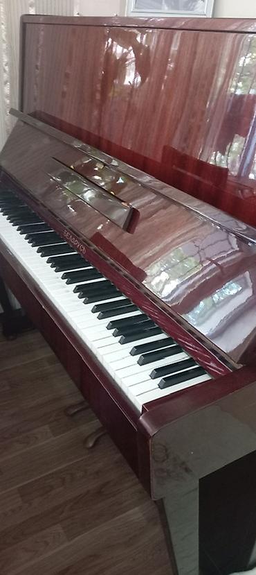Akkustik pianino – “Belarus” upright model. - Korpus: parlaq tünd