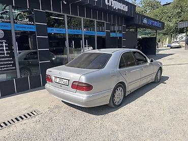 mazda mazda: Mercedes-Benz E-Class: 2000 г., 2.2 л, Кол менен иштөөчү, Дизель, Седан — 3